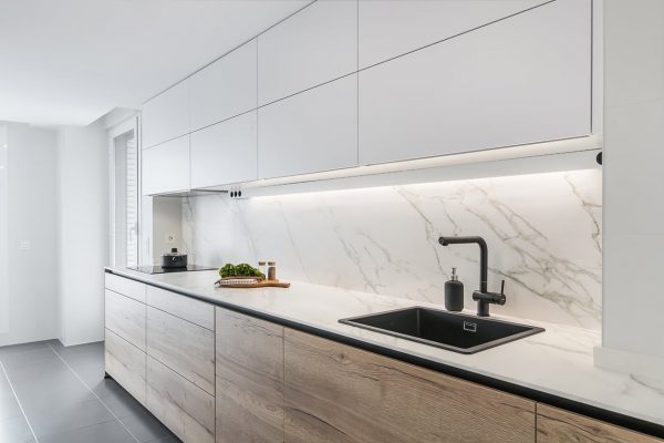 Barra LED Personalizzata - immagine 5